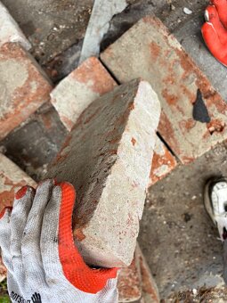 Darujem tehlu zo starého domu - 2