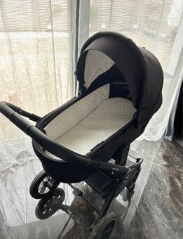celý set kočiar MUUVO quick 4.0 čiernobiela kombinácia - 2