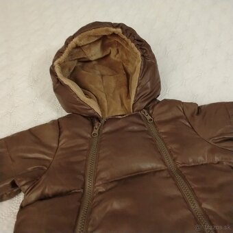 Benetton teplučký praktický overal/fusak čokoládová farba - 2