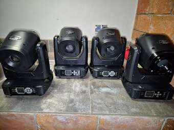 Otočné hlavy led 150w spot - 2