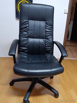 Predám koženkovu kancelársku stolicku - 2