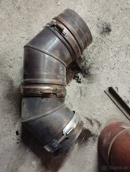 Nerezové koleno - 2