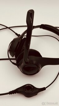 Logitech H390 USB Headset - 2