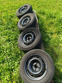 Predám letné pneumatiky na diskoch Peugeot 307 - 2