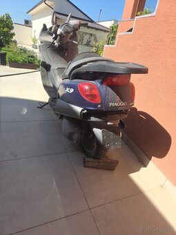 Piaggio x9 - 2