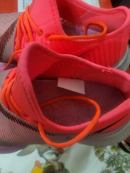 Nike - 2