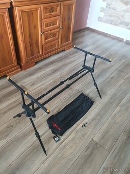 Predam novy stojan na udice KAIDA,dlzka 100 cm - 2