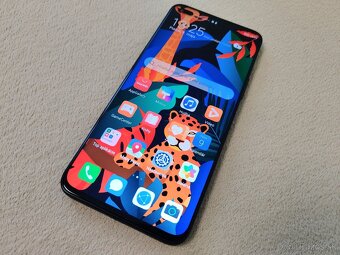 Huawei Nova 8i. 6gb//128gb. Čierna metalíza. - 2