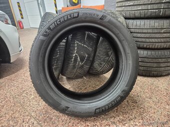 Zimné pneu Michelin 235/50 R19 PILOT ALPIN 5 SUV 103V - 2