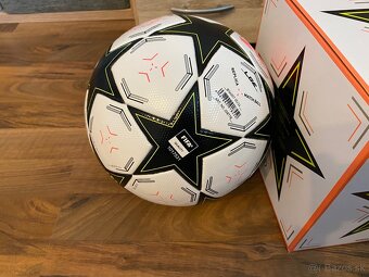 Futbalová lopta Adidas UCL replica veľ.5 - 2