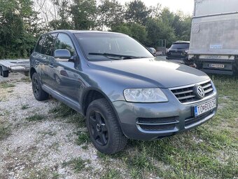 Volkswagen Touareg - 2