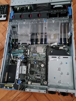 Server HP ProLiant DL380p Gen8 - 2