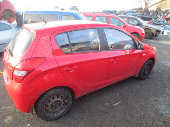 Hyundai i20 rok 2009 , 1.2 benzin , 57 kw , diely - 2