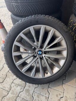 Zinná sada BMW 5 245/45 R18 runflat - 2