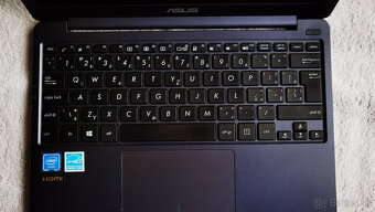 Asus VivoBook E203MA - 2