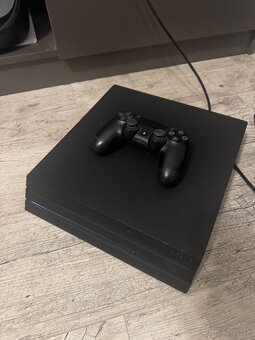 Playstation 4 PRO 1TB - 2