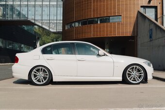 BMW E90 335i LCI Manual RWD - 2