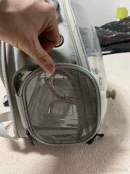 ruksak pre papagája - 2