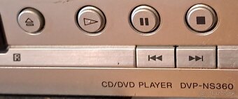 Predam DVD prehravac SONY - 2