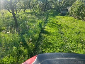 Kosenie trávy, kosenie pozemkov, mulčovanie traktorom - 2