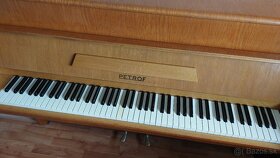 Piano Petrof - 2