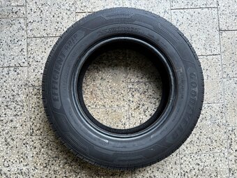 Letné pneumatiky Goodyear 205/75 R16C - 2
