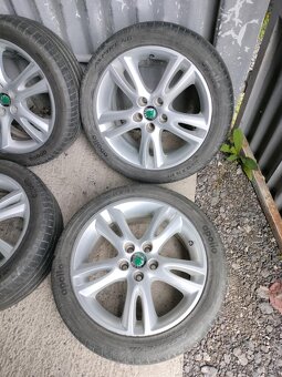 4ks alu disky orig. Škoda 5x100 r16 pneu 205/45 r16 - 2