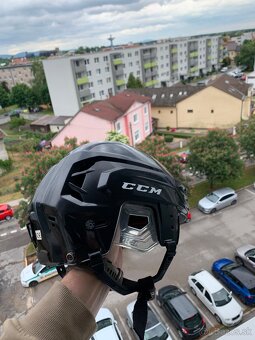 Prilba CCM RES 300 - M - 2