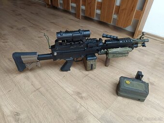 M249 A&K 2,2J - 2