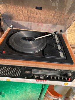 Tesla gramofon - 2