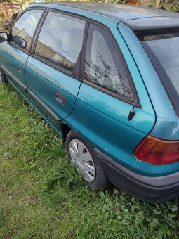 Opel Astra 1,6 Automat - 2