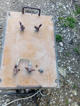 Predám tento pomocný zdroj - 2