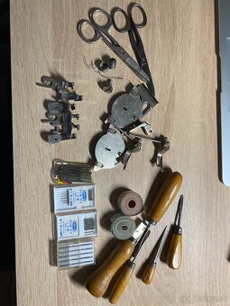 Mechanický Šijací stroj Lada 236 - 2