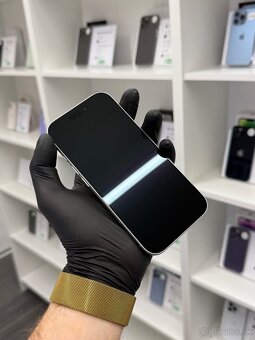 ZÁRUKA 2 ROKY / Apple iPhone 17 Pro 256GB Silver, 100% - 2