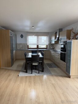 Kuchynská linka - 2