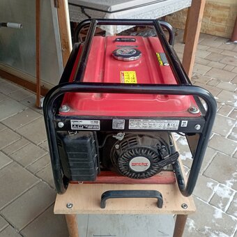 Elektrocentrála Hecht GG 2500 - 2
