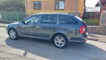 Škoda Octavia 2 combi 1.6 TDi, 77 kW - 2