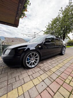 Volkswagen bora 1.9tdi 96kw - 2