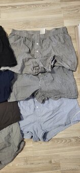 H&M - trenky - 2