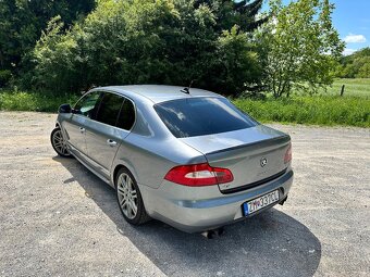 Škoda Superb 3.6. V6 FSI - 2