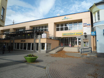 INVESTIČNÁ PRÍLEŽITOSŤ/ PRIEVIDZA, Obchodný (Bytový?) DOM - 2
