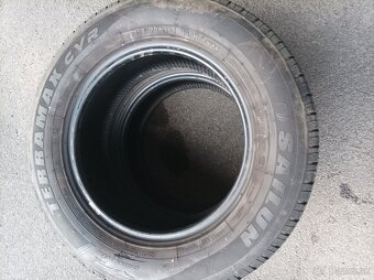 215/70 R16 - 2