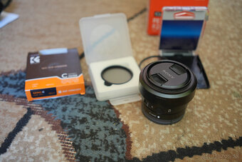 Sony FE 2,8/24 G + UV a polarizačný filter - 2