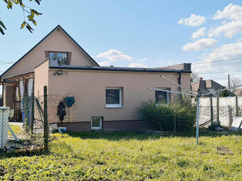 ‼️RODINNÝ DOM - S KRÁSNYM POZEMKOM NA PREDAJ, BYSTRIČANY - - 2