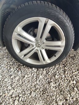 predám zimné pneu.275/45 r21 - 2