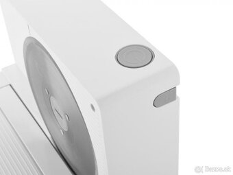 Elektrický krájač. - 2