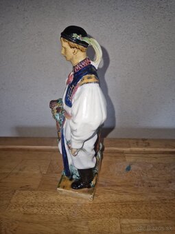 Stará modranská keramika – Šuhaj v kroji - 2