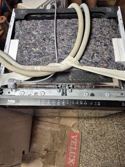 Umývačka riadu Beko - 2