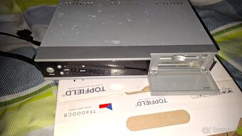 Satelitní prímač a satelit,kábel. - 2