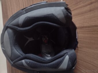 Preklápacia prilba - 2